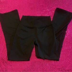 black full length flared yoga pants 
size xs-s